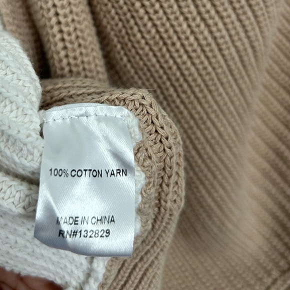 Superdown Womens Trish Knot Sweater in Beige & White size small Knit Cozy - Picture 9 of 11